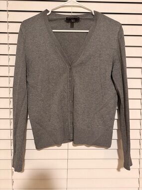 Banana Republic Gray V-Neck Button Cardigan